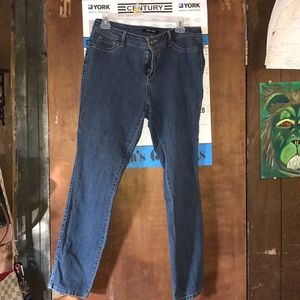 Women’s jeans
